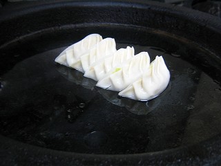 おいしい餃子の焼き方